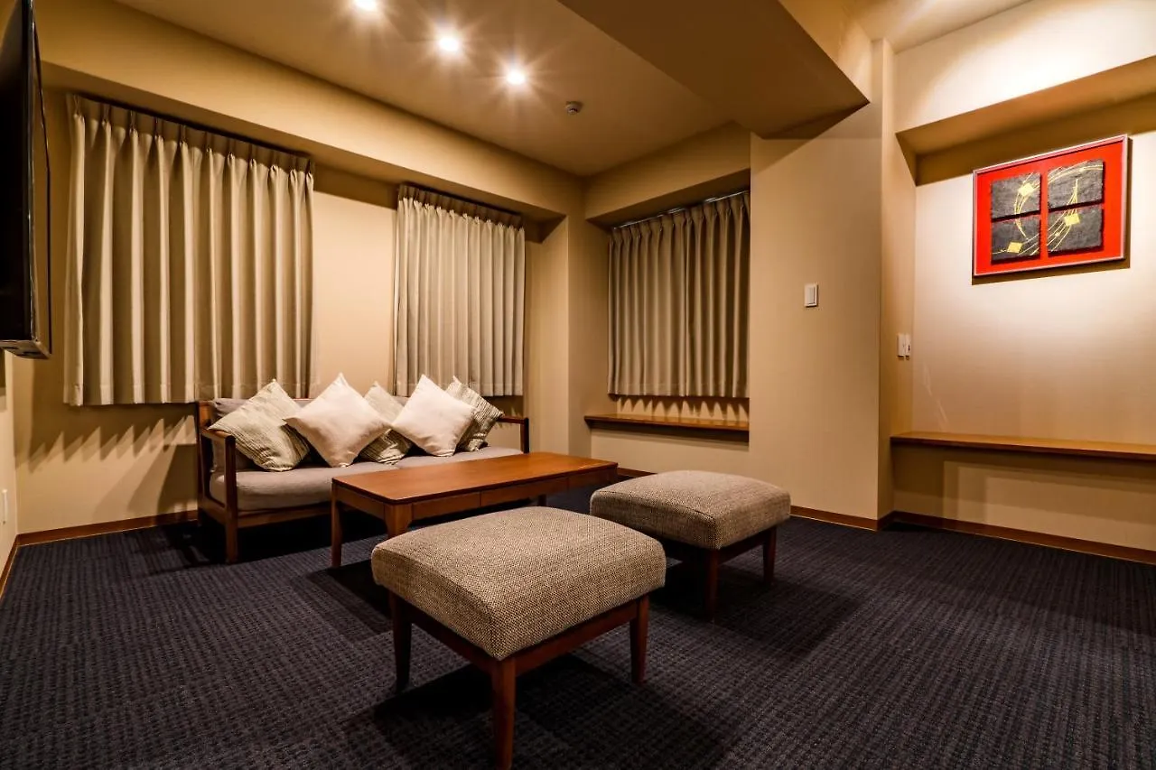 Randor Residential Hotel Kyoto Suites 5*,