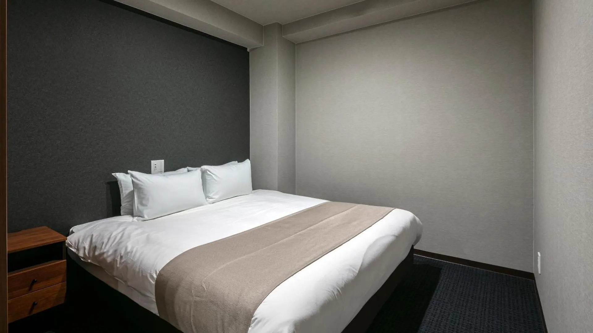 Randor Residential Hotel Kyoto Suites 5*,  Japão